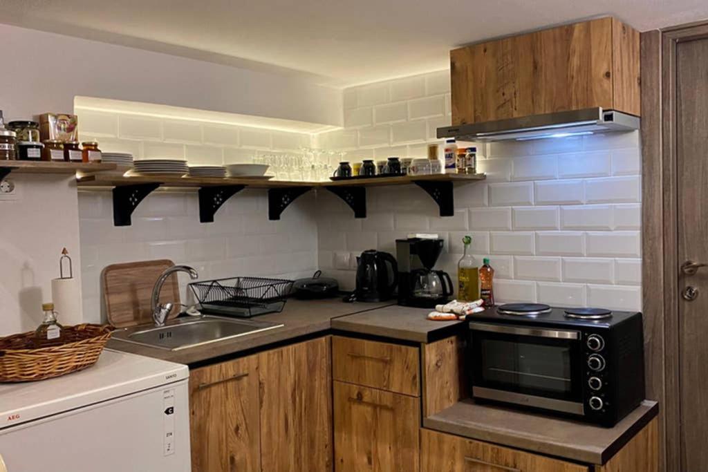 Appartement Στούντιο Στο Κέντρο Της Πόλης. à Vólos Extérieur photo